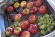 سرکه میوه و سبزی‌ها را تمیز و ضدعفونی می‌کند
