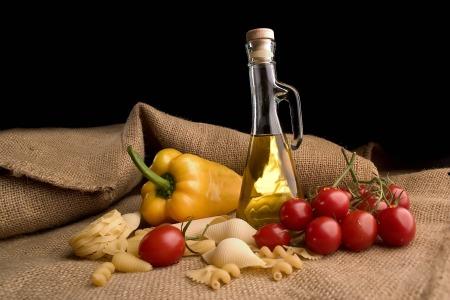 آشنایی با ۸ ماده غذایی برای تسکین دردهای مزمن