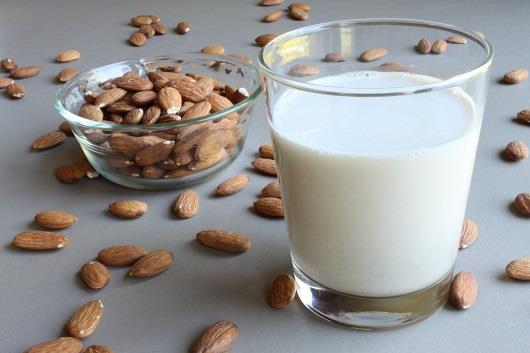 ماسک بادام و تاثیر در روشن کردن پوست